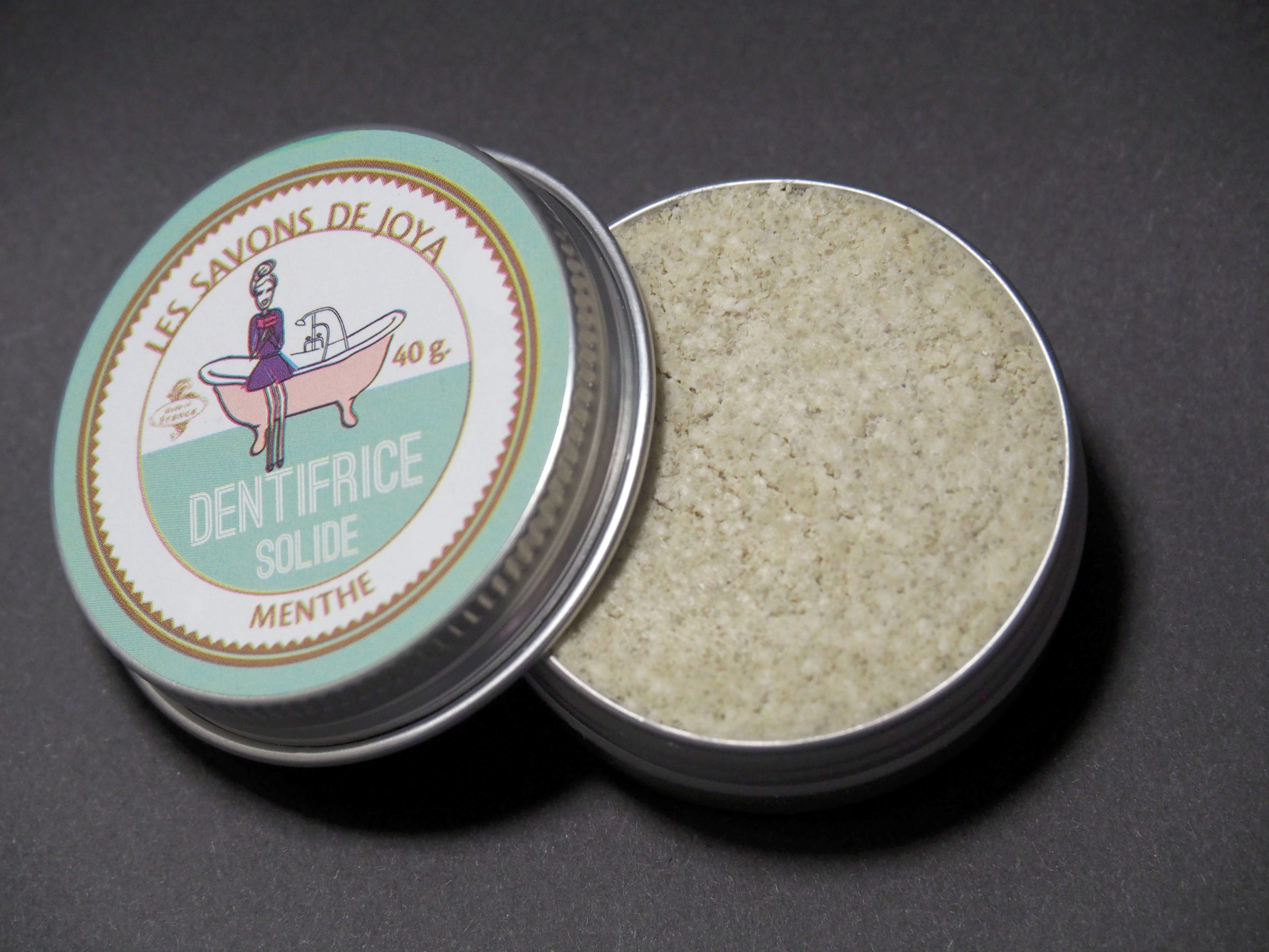 Dentifrice solide à la menthe Les Savons de Joya - Le Bon Endroit
