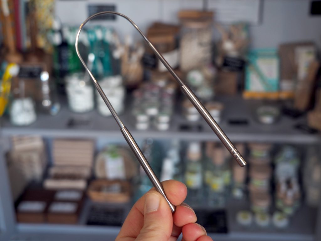 Les nouveautés d'avril : le gratte langue